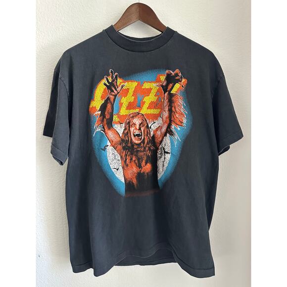 Ozzy Osbourne "Diary of a Madman" Rare Vintage T-shirt Reprint Hanes Tag - Picture 1 of 6